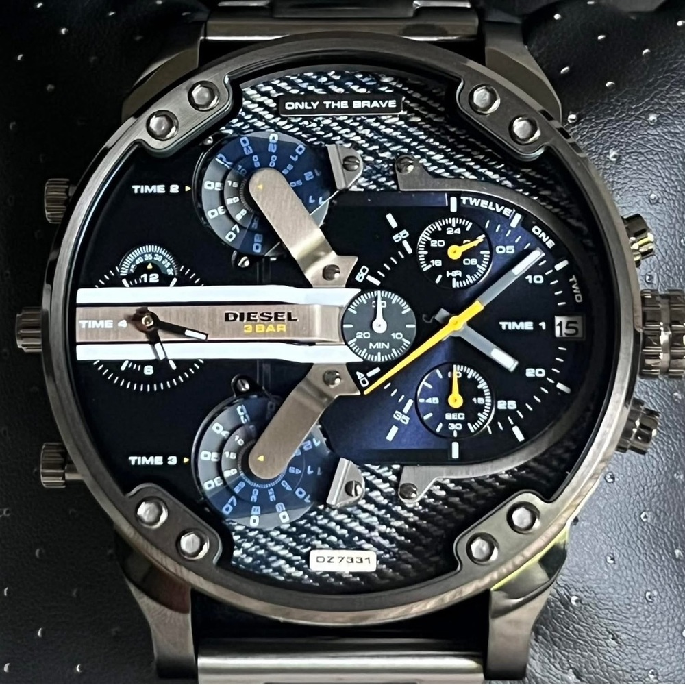DZ7331 - Diesel Men’s Mr. Daddy 2.0 Gunmetal Tone Watch